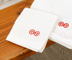 SaunaSpace Wash Cloth - on bench
