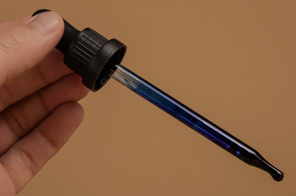 How I Use Methylene Blue for Energy, Focus, and Mitochondrial Support